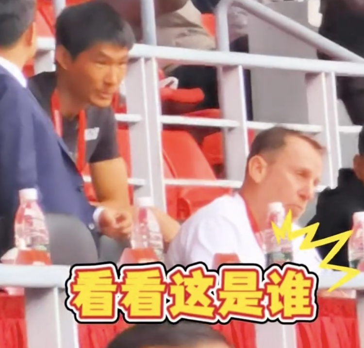  久爾杰維奇現(xiàn)身鹽城，現(xiàn)場觀看中國U22國足vs韓國