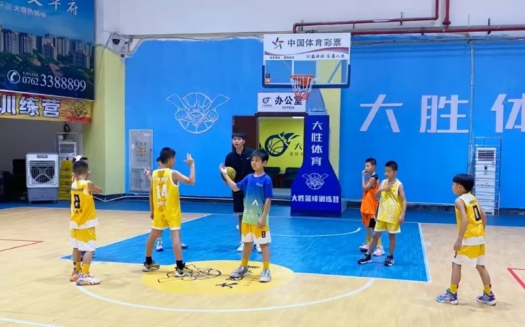  廣東河源體彩少兒籃球培訓(xùn)班：結(jié)營(yíng)不散場(chǎng)，夢(mèng)想正啟航