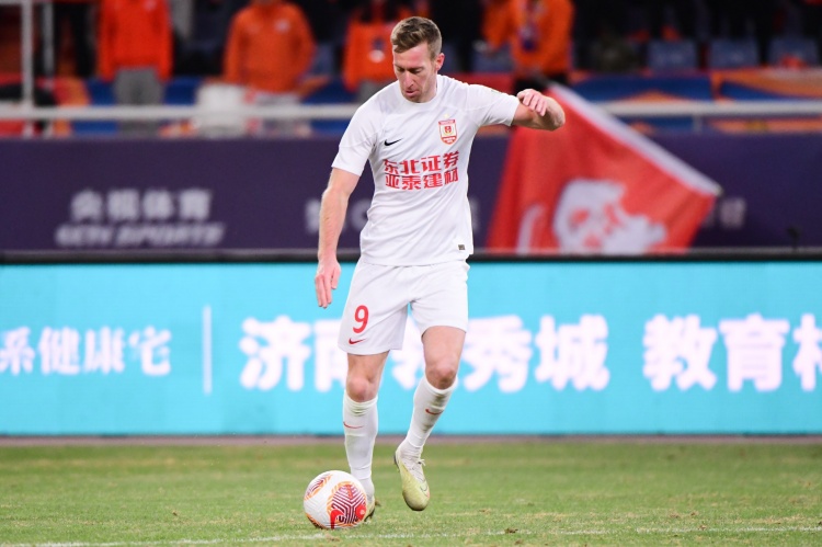  熱身賽：長春亞泰2-1青島海牛 貝里奇、奧莫伊胡安弗破門???