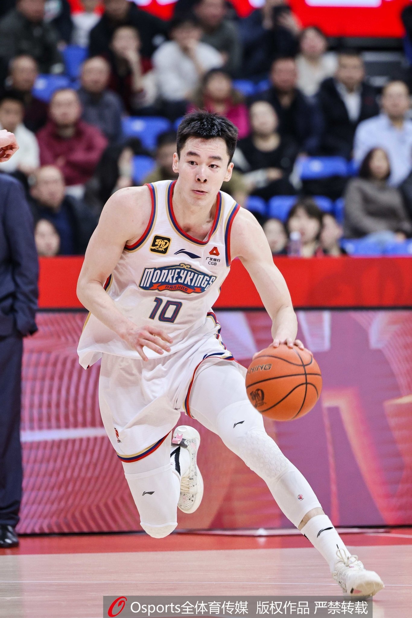  沖擊力十足！郭昊文17投5中&罰球14中12 得到24分10板5助