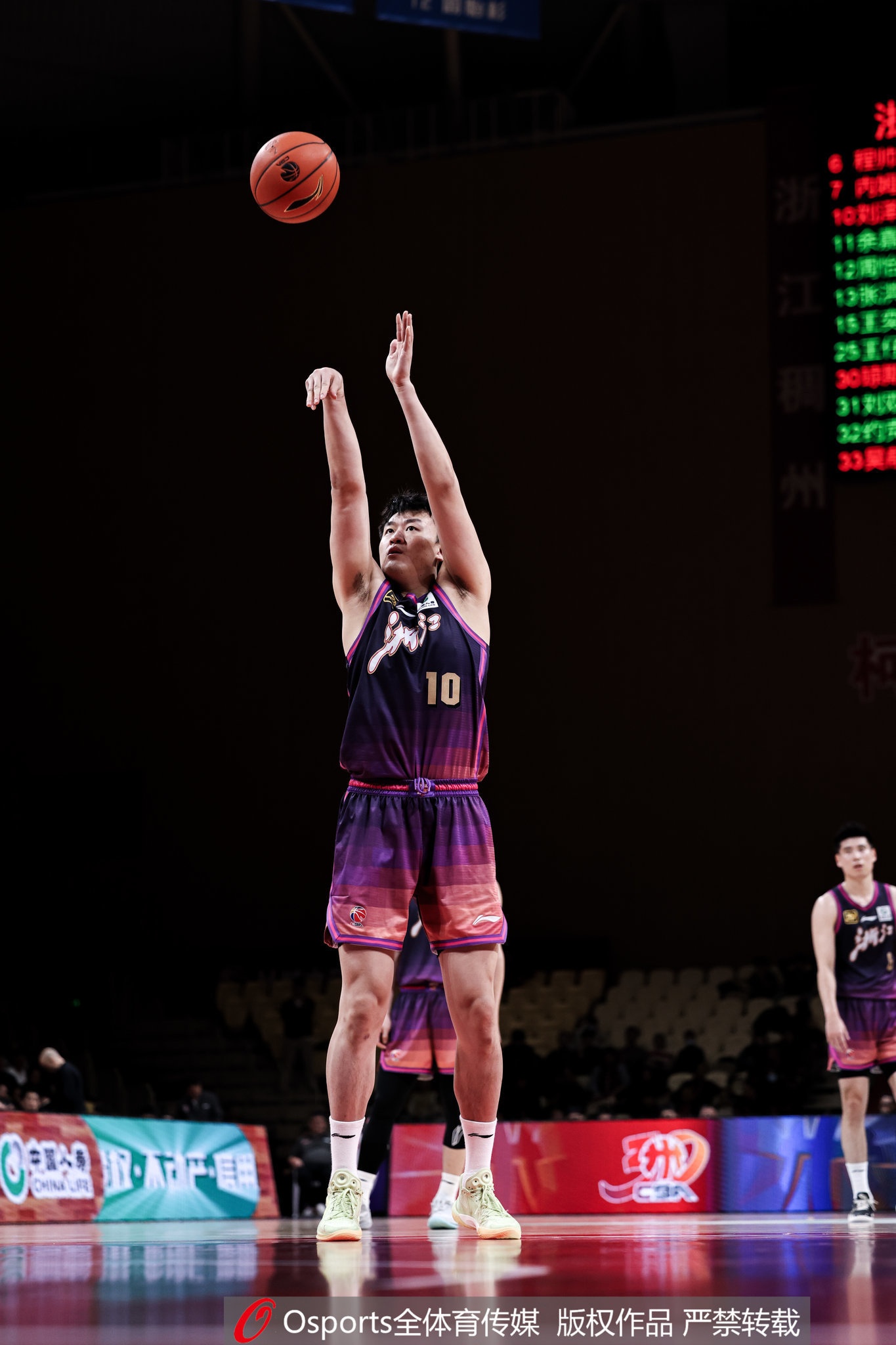  高效替補！劉澤一13投7中&罰球4中3得18分7板 得分并列全隊最高